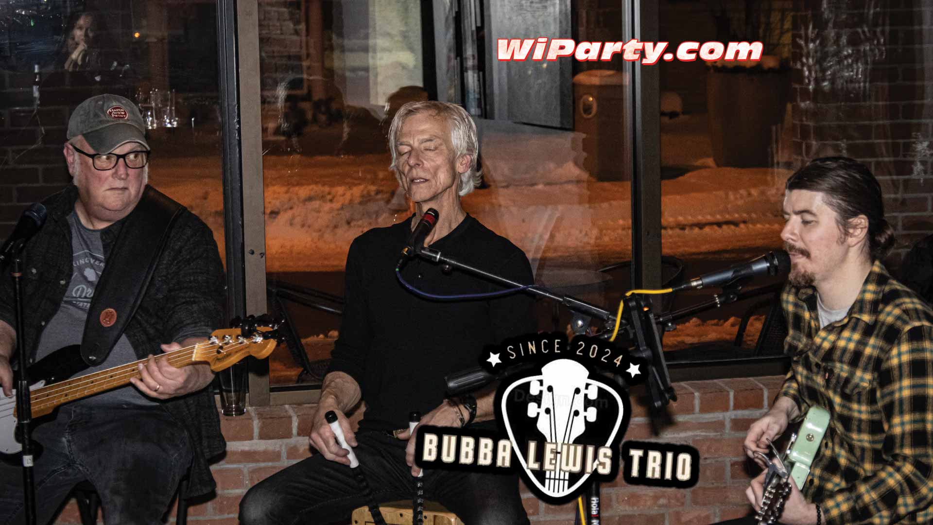 Bubba Lewis Trio Band at Le Via Taverne in Depere Wi